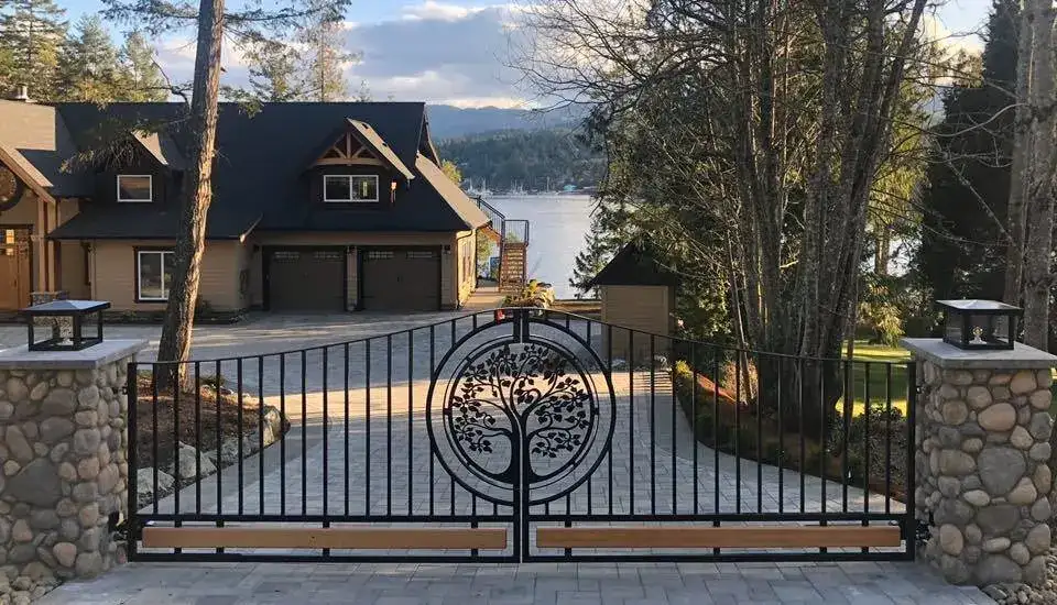 Lakeside driveway gate